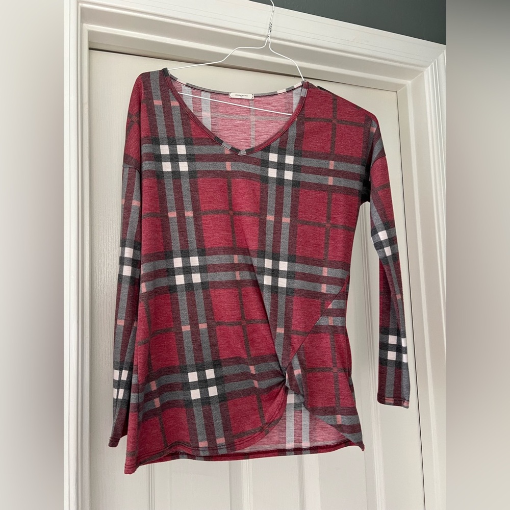 Plaid light weight top